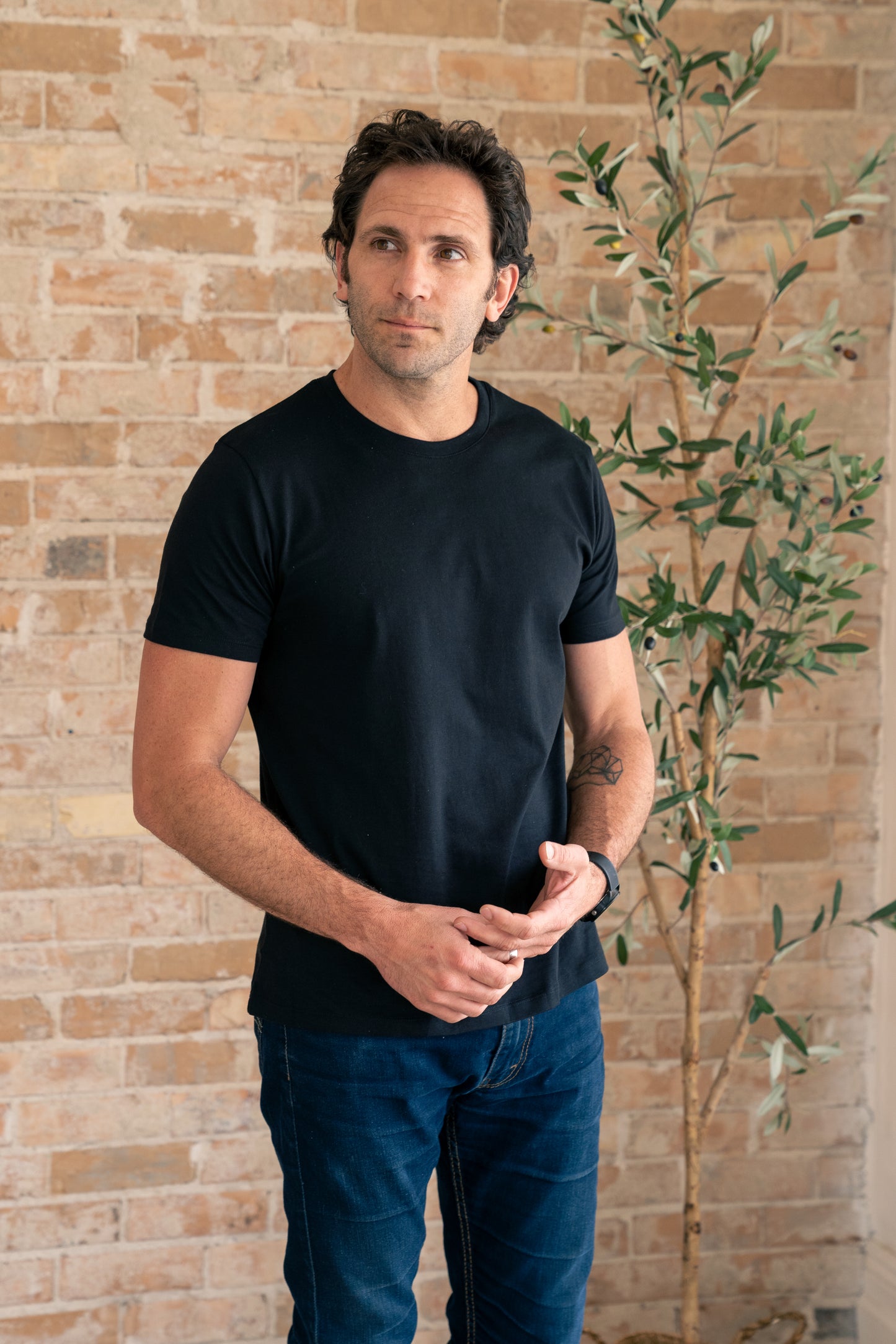 Men Pima Crew Neck Black Tee