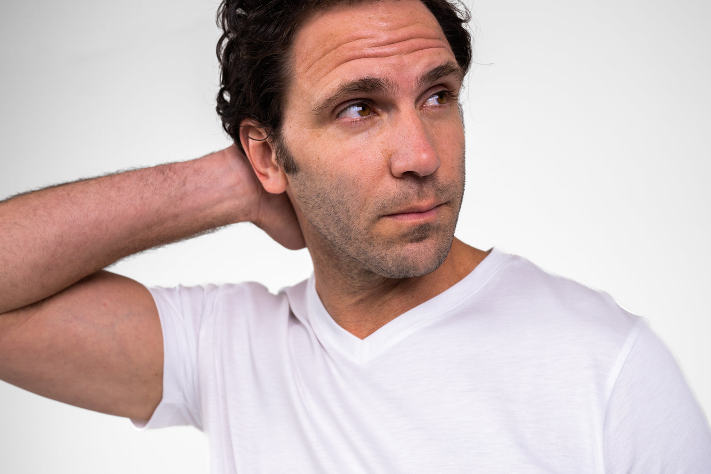 Men V-Neck Kit