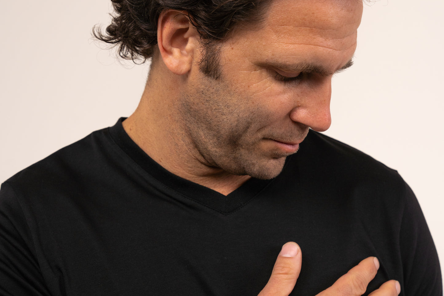 Men V-Neck Kit